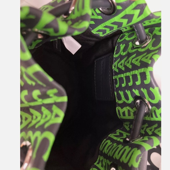 Marc Jacobs Lamb Leather Bucket Crossbody Bag Grey/ Green Very Rare - NWT - Picture 7 of 10